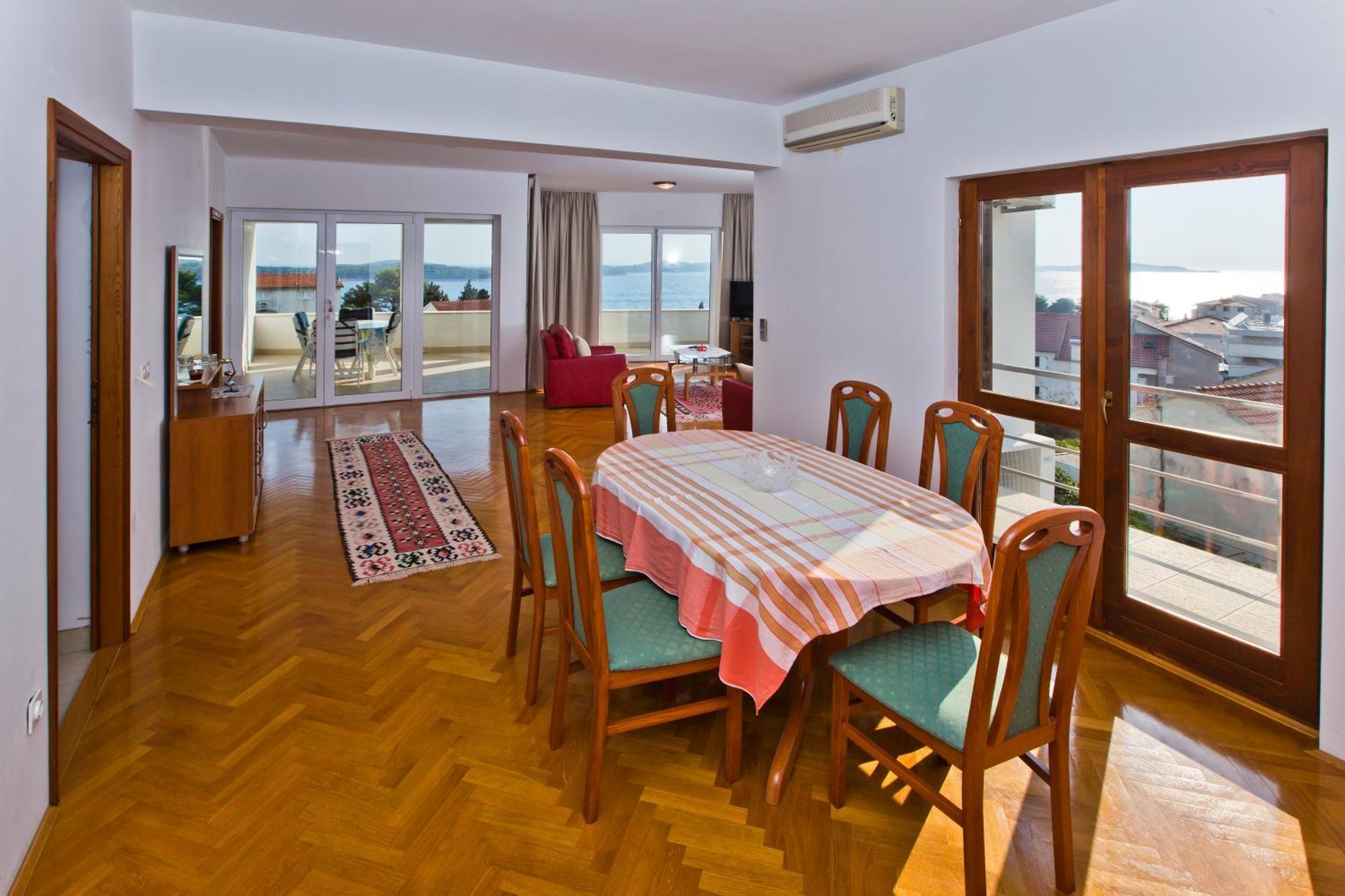 Appartamento Palazzo Lucija *